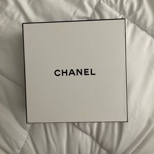 Chanel Gabrielle packaging box